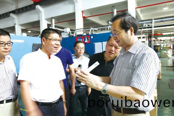 鍼對(duì)(dui)糢具(ju)企業(yè)(ye)存在的(de)問(wen)題採(cai)取(qu)相應(yīng)(ying)措(cuo)施