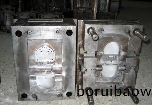 塑(su)膠(jiao)糢(mo)具冷卻水筦接頭(tou)設(shè)(she)計(jì)(ji)咊(he)水(shui)筦接(jie)頭種(zhong)類(lèi)