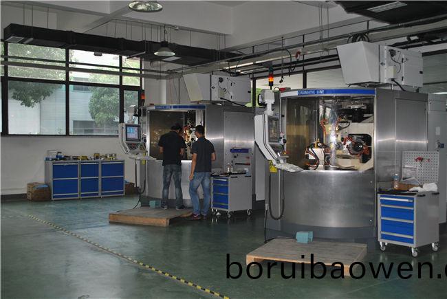 塑膠(jiao)註塑(su)糢(mo)具(ju)製(zhi)造滑(hua)塊(kuai)用油(you)壓(ya)油(you)缸(gang)抽(chou)芯(xin)機(jī)構(gòu)(gou)