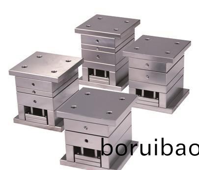 註塑糢具的特(te)點(diǎn)(dian)有哪些(xie)？